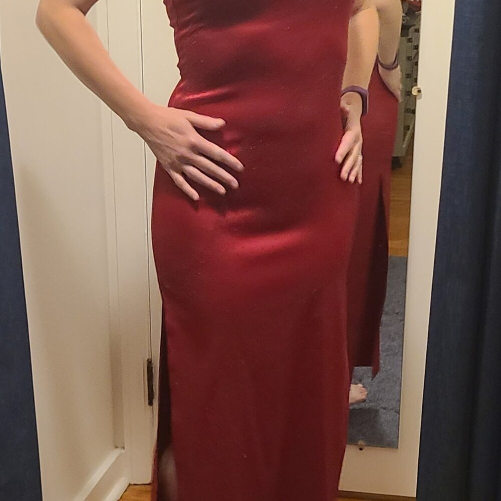 Red Dress - Rampage Semi-Formal - Picture 12 of 14